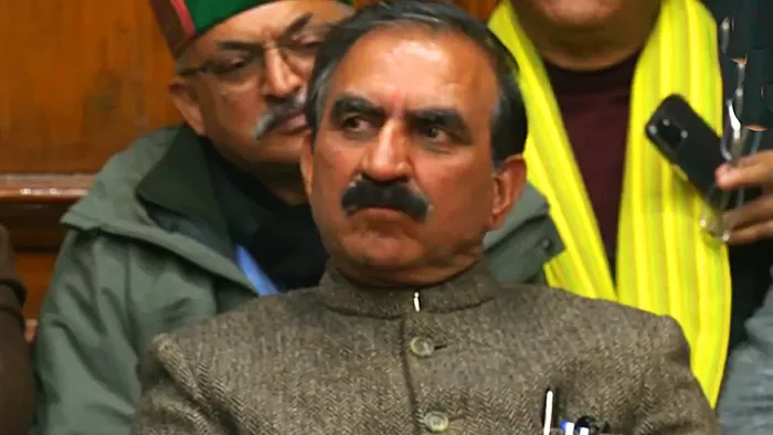 हिमाचल में दिन भर जारी रही सियासी उठापटक।