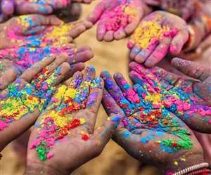 यह गांव गुजरात के बनासकांठा जिले में स्थित है।