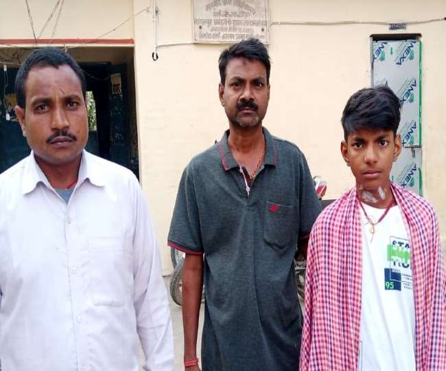 Munger News: called to father by keeping a knife on his neck - papa should  give the money soon, otherwise... Kidnapper was relatives - Munger News:  गर्दन पर चाकू रखकर पिता को