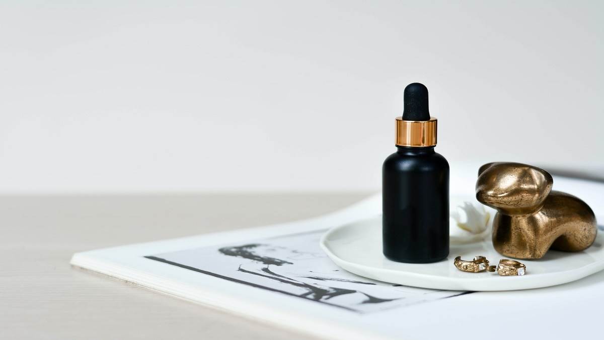 best anti aging serum to reduce fine lines and dark sports