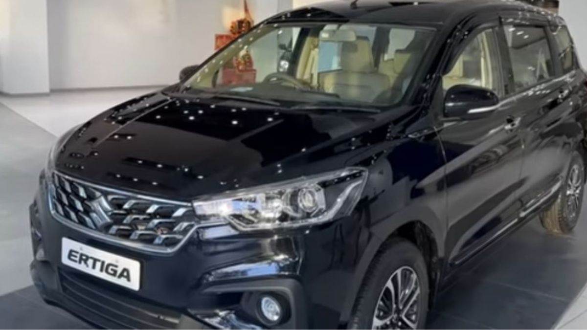 2023 Maruti Ertiga Black Edition में खास, समझें अन्य वेरिएंट से कितना