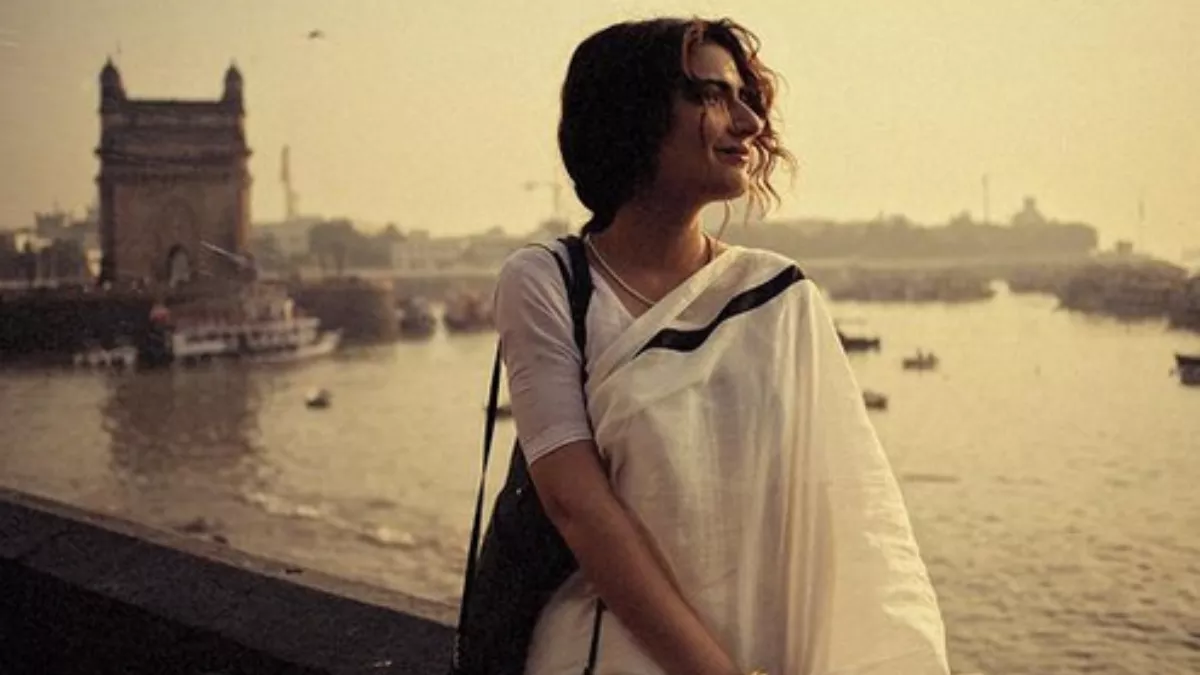 Fatima Sana Shaikh के विंटेज लुक ने फैंस को बनाया दीवाना, सफेद साड़ी पहने मुंबई की सड़कों पर आईं नजर