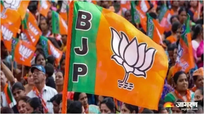 जातीय संतुलन साध रहे BJP प्रत्याशी, जिनका टिकट कटा उनसे ले रहे आशीर्वाद (फाइल फोटो)