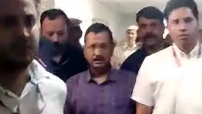 जब कोर्ट में सीएम केजरीवाल खुद बन बैठे वकील।