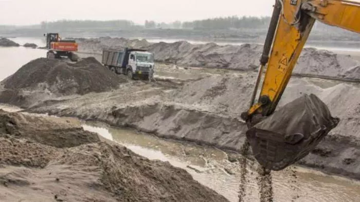 उत्तराखंड में अवैध खन्न में वसूला गया 74.22 करोड़। जागरण (सांकेतिक तस्वीर)