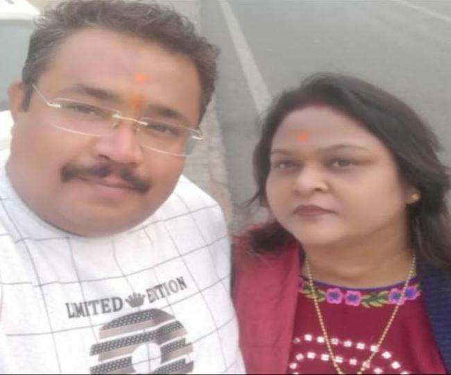पंकज और शैलजा शर्मा की फाइल फोटो।