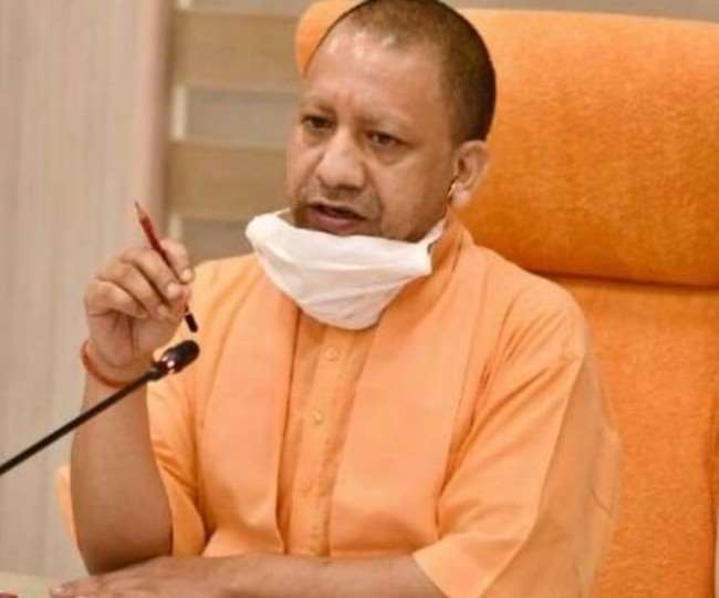 मुख्यमंत्री योगी आदित्यनाथ बुधवार को शाम गांव की निगरानी समितियों से विडियो कांफ्रेंसिंग के जरिए बात करेंगे।