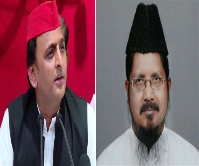 https://www.jagranimages.com/images/newimg/28042022/28_04_2022-akhilesh_with_maulana_22667269.jpg