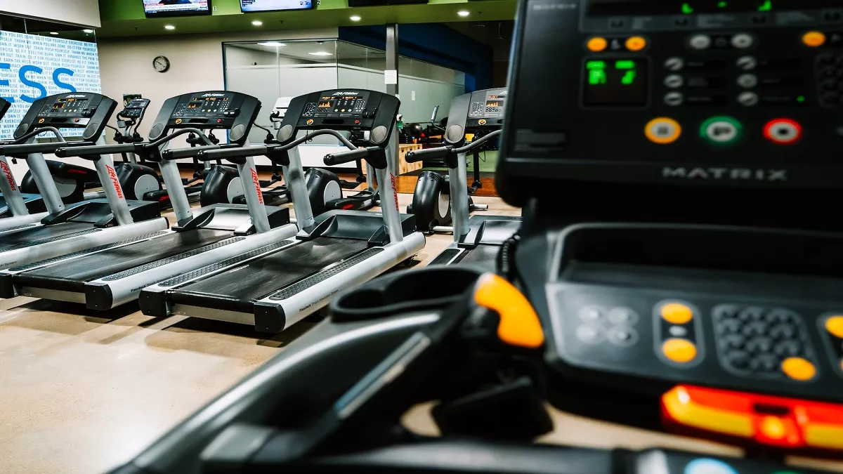 Best Treadmill Machines: भारत में फिटनेस लवर्स की पहली पसंद हैं ये ट्रेडमिल्स, यहां जान लें कीमत और फायदे