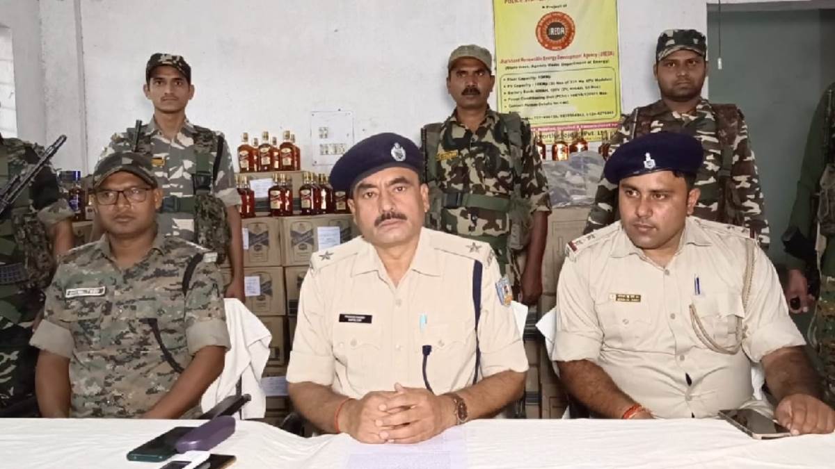 https://www.jagranimages.com/images/newimg/28042023/28_04_2023-liquor_seized_1_23397388.jpg