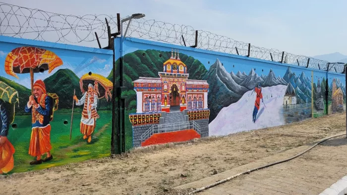 Summit Rishikesh G20 Summit Rishikesh: 13 जिले-13 डेस्टिनेशन थीम से सजी एयरपोर्ट की ...