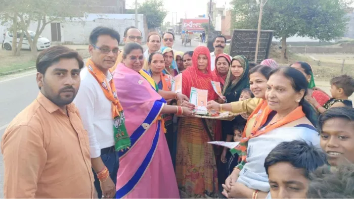 Badaun News: भाजपा के पक्ष में खुलकर उतरा सपा विधायक का परिवार