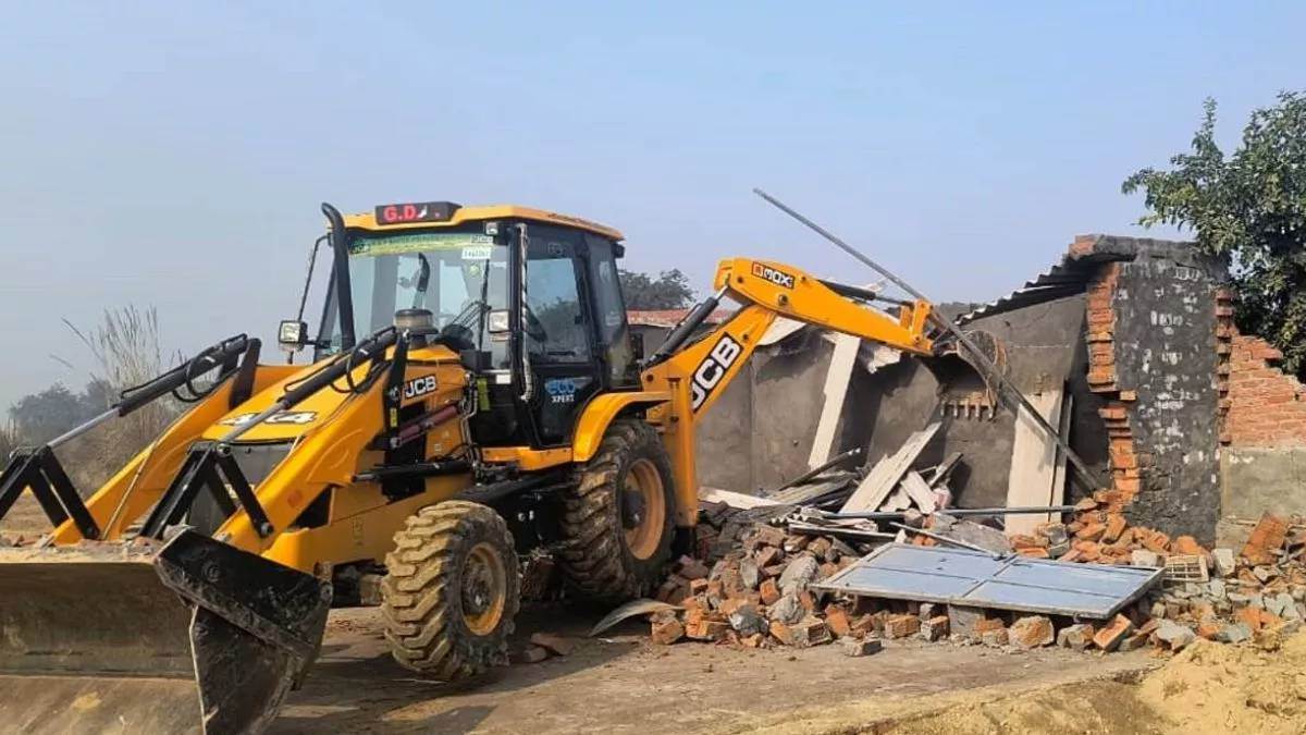 bulldozer action anti encroachment drive removes roadside shops in patna