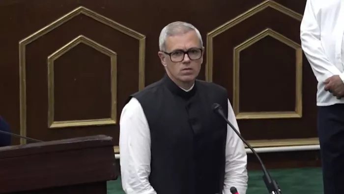 पहलगाम के पीड़ितों को श्रद्धांजलि देने के लिए जम्मू-कश्मीर विधानसभा में 2 मिनट का मौन रखा गया।