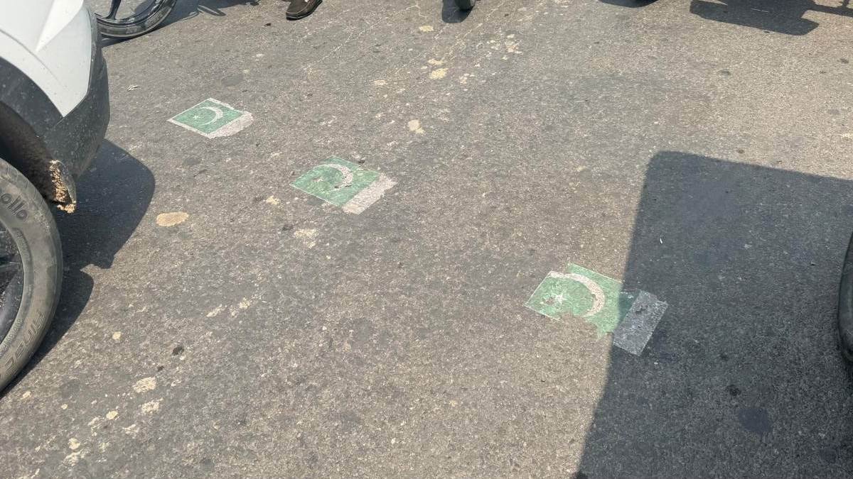 pakistan flags found on road in kaithal people are angry over the pahalgam terrorist attack
