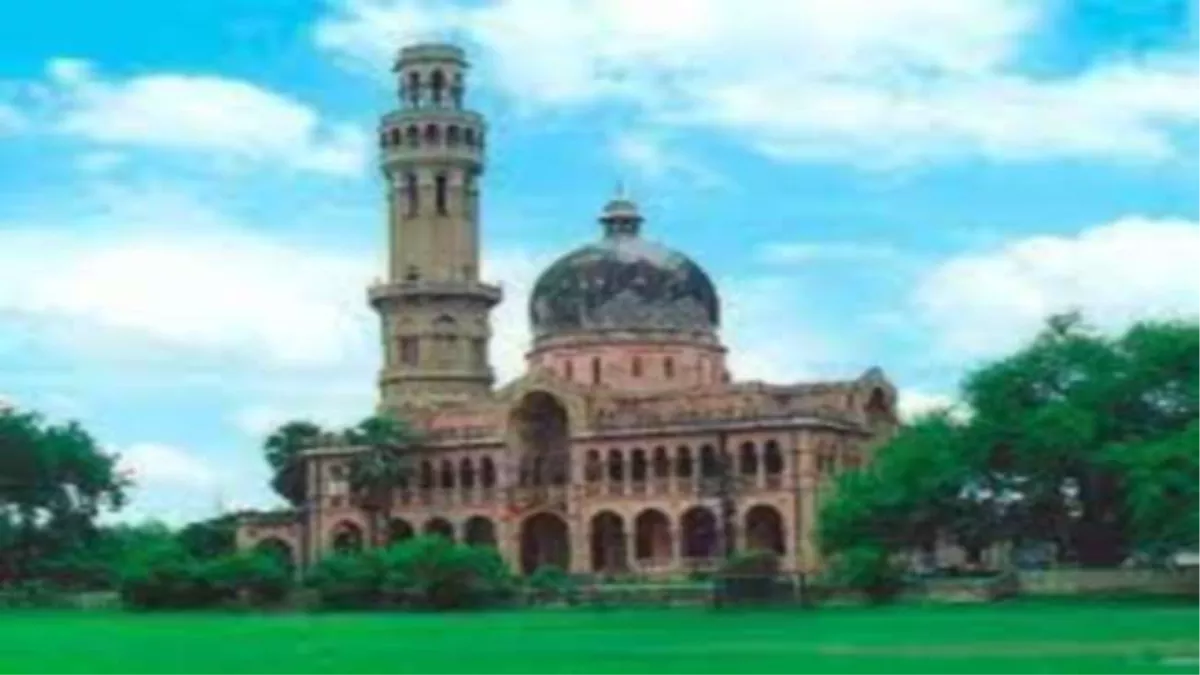 Allahabad University CRET Exam: छह परीक्षा केंद्रों पर कल होगी संयुक्त शोध प्रवेश परीक्षा