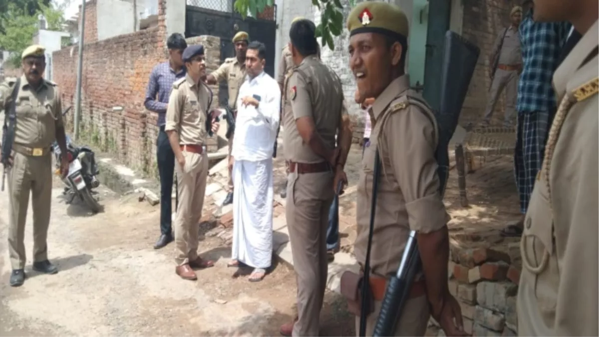 Prayagraj Shootout case: तीन युवकों को मारी गोली, एक की मौत, चार के खिलाफ मुकदमा