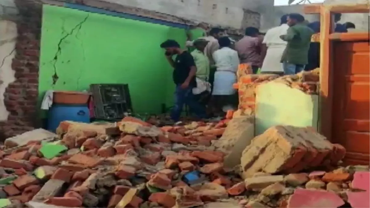 Andhra Pradesh: गैस सिलेंडर में जोरदार धमाके से ढहा पड़ोसी का मकान, मलबे में दबकर 4 लोगों की मौत; दो घायल