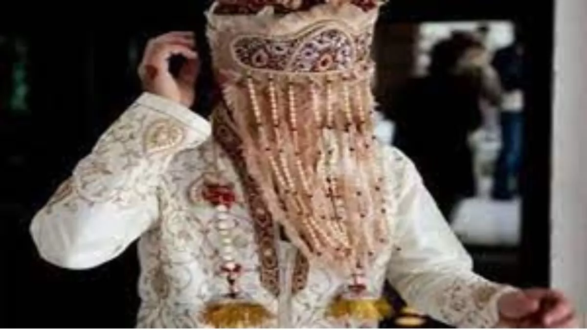 Kaushambi News: शादी में जलपान के लिए बवाल, बरातियों-घरातियों के बीच हुई मारपीट; दूल्हे को भी उठा ले गई पुलिस