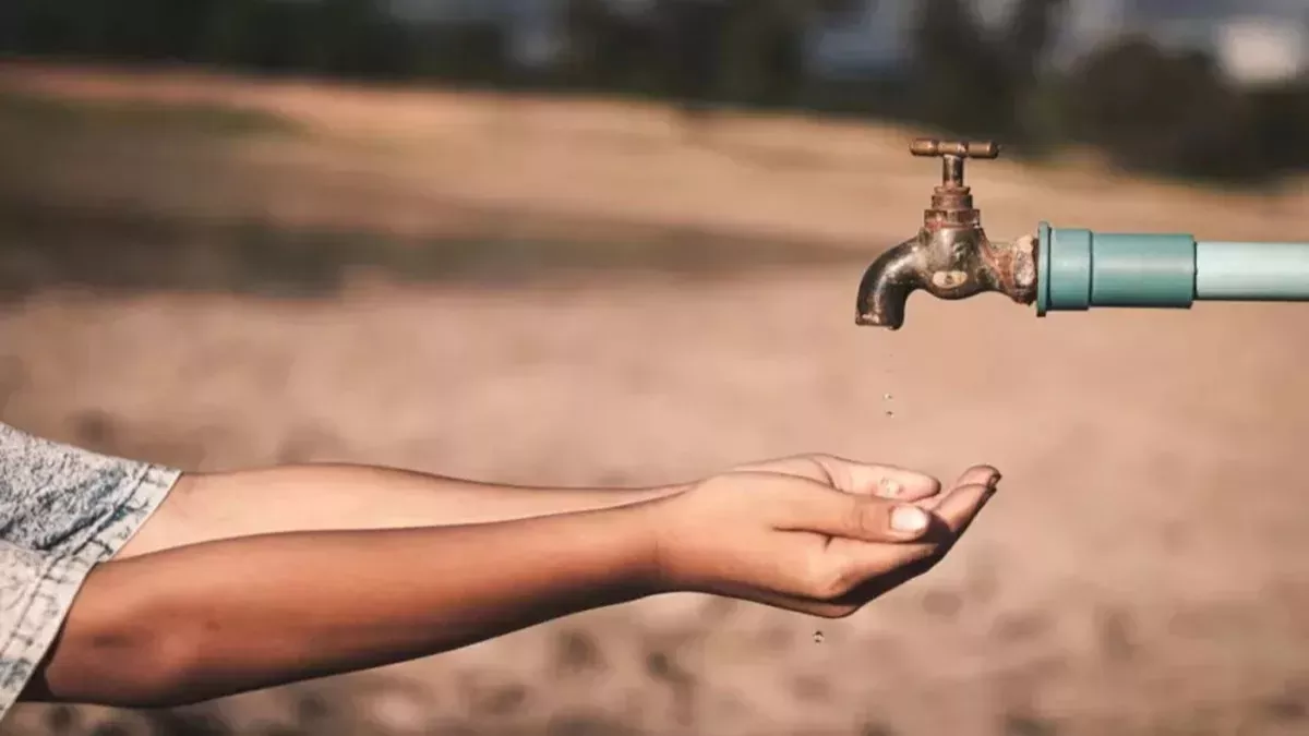 रांची में हाहाकार: दो महीने से नल में नहीं आ रहा पानी; 90 प्रतिशत घरों की  बोरिंग सूखी; PHED विभाग बना अनजान - Water Problem in Ranchi Water supply  stopped for two months