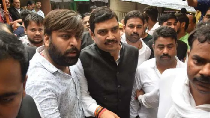 जमानतदार ने वापस ली जमानत, घोसी सांसद अतुल राय गए जेल