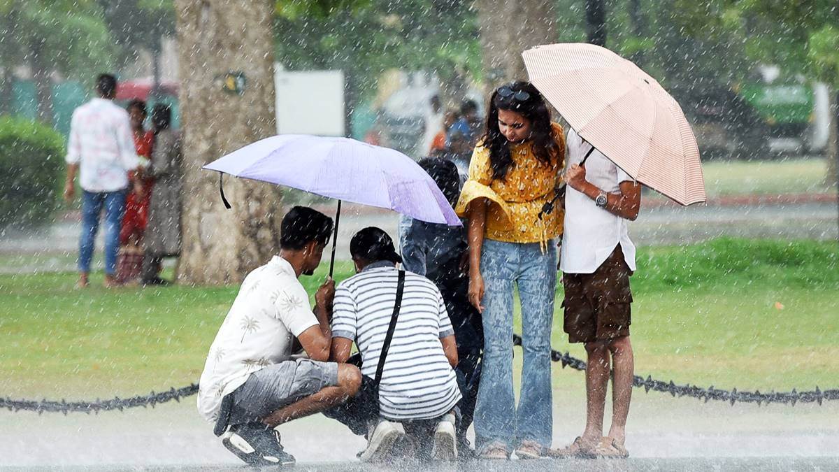 https://www.jagranimages.com/images/newimg/28052024/28_05_2024-bihar_rain_23727237_192156918.jpg