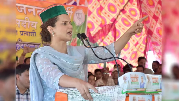 कंगना ने लगाया आरोप- 'स्वाति मालीवाल के चरित्र हनन में लगा है गठबंधन'