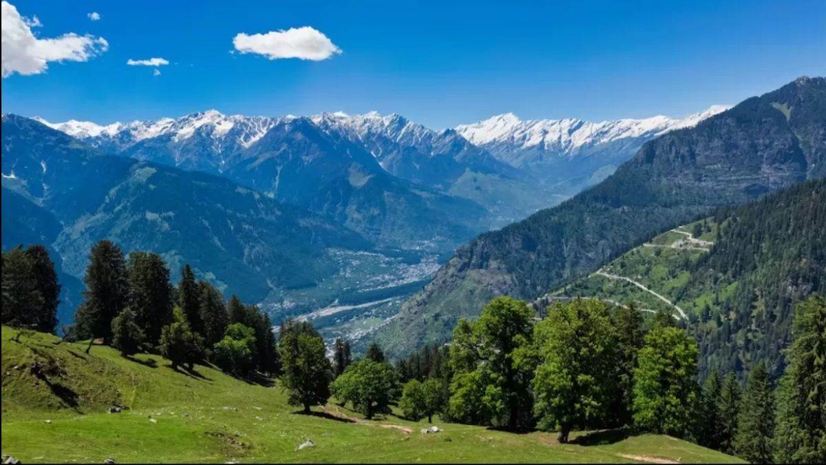 travel agency boom hill stations and char dham yatra bookings surge