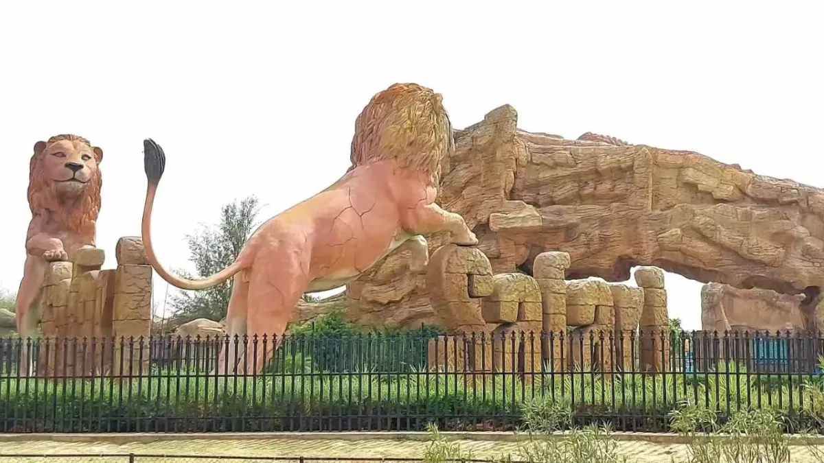 https://www.jagranimages.com/images/newimg/28052025/28_05_2025-etawah_lion_safari_23949878.jpg