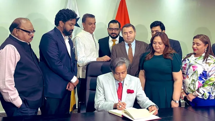 शशि थरूर के नेतृत्व वाले सर्वदलीय संसदीय प्रतिनिधिमंडल ने पनामा असेंबली का दौरान किया (फोटो- एक्स)