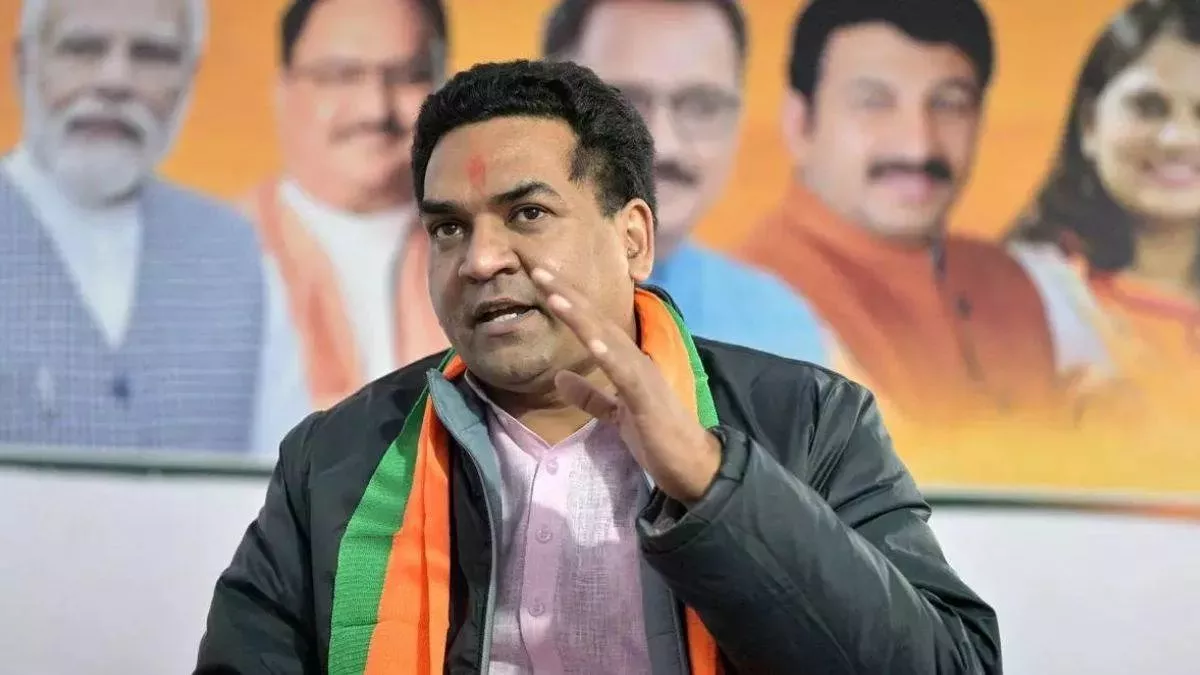 दिल्ली के कला, संस्कृति एवं भाषा मंत्री कपिल मिश्रा ने कलाकारों के साथ बैठक की। फाइल फोटो