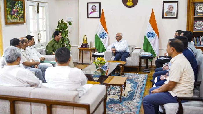 Manipur New CM: मणिपुर का अगला सीएम कौन? सरकार बनाने के लिए 44 विधायकों ने ठोका दावा