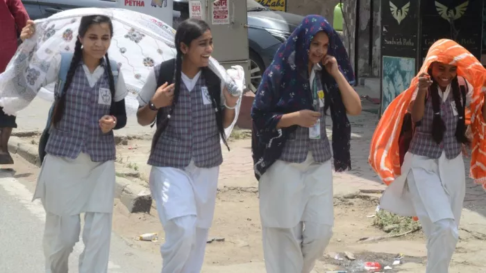 लखनऊ व आसपास के जिलों में दो दिनों तक सामान्य रहेगा मौसम। जागरण