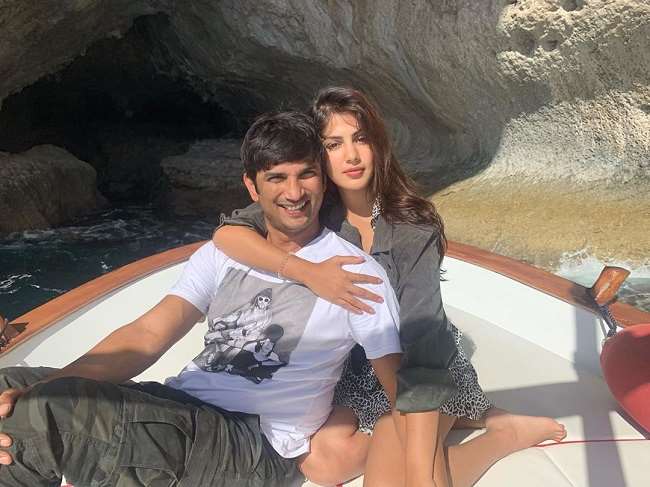 Sushant Singh Rajput Death: सुशांत के मामले में GF रिया चक्रवर्ती के भाई शोविक को मुंबई पुलिस ने किया तलब