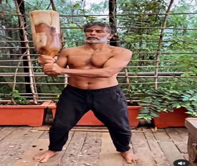 Milind Soman shared workout video, fans commented and asked for advice on exercising.