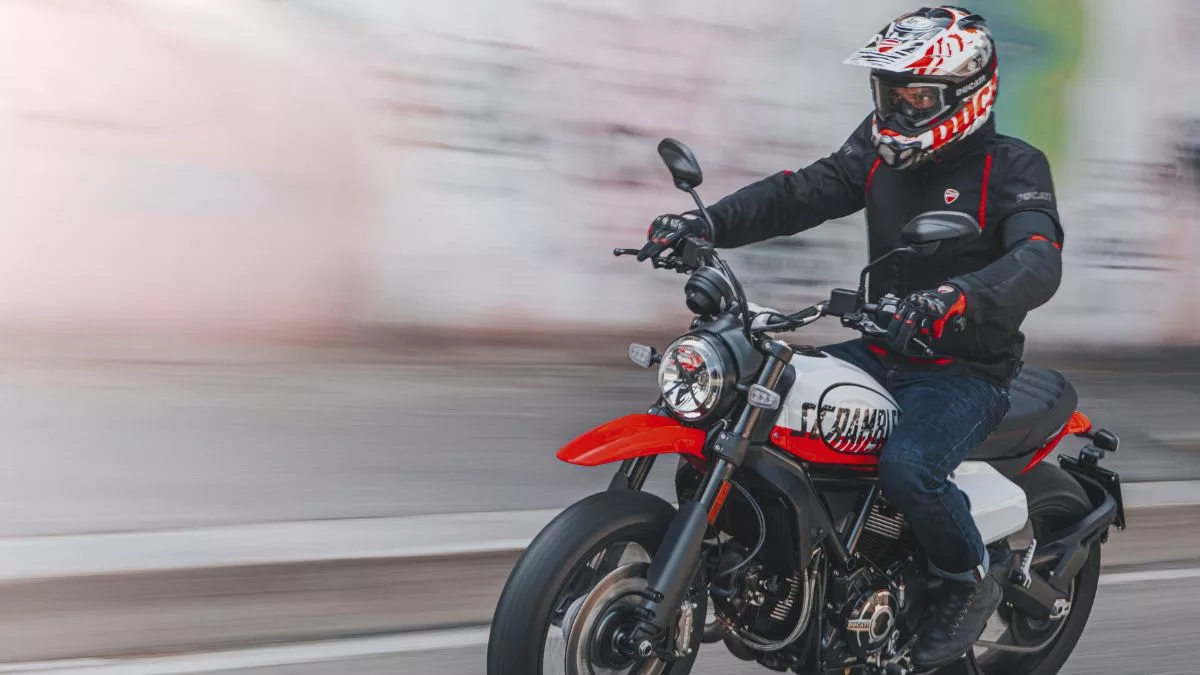 डुकाटी ने लॉन्च की Ducati Scrambler 800, जानें कीमत और फीचर्स से लेकर सारी डिटेल्स