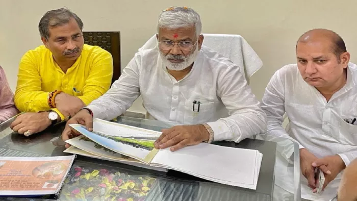 जलशक्ति मंत्री स्वतंत्रदेव सिंह के निर्देश आपदा प्रबंधन में निपुण संस्थाएं सरकार के साथ काम करें