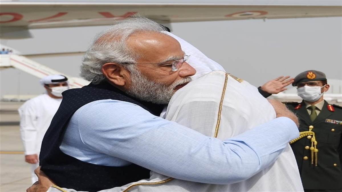 PM Modi in UAE: यूएई में पीएम मोदी का भव्‍य स्‍वागत, अब दिल्‍ली रवाना, विदा करने एयरपोर्ट तक आए राष्ट्रपति शेख मोहम्मद
