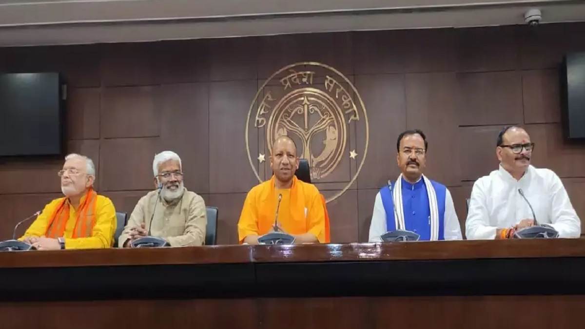 योगी आदित्यनाथ सरकार की कैबिनेट बैठक में 15 में से 14 प्रस्तावों को हरी झंडी, प्रदेश में बनेंगे चार डाटा सेंटर - UP Cabinet Meeting UP Cabinet Approved 14 Proposals Out Of