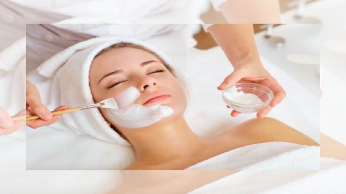 Facial Kit: जड़ से चेहरे की रंगत को निखारेगी ये फेशियल किट, ब्यूटी पार्लर का ट्रीटमेंट भी इनके आगे होगा 'फेल'