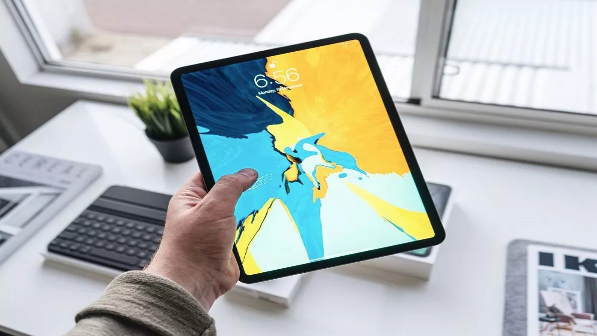 Apple iPad VS Samsung Tablets: किसके फीचर्स हैं बेस्ट और किस पर करें इन्वेस्ट? यहां जानें सीधे शब्दों में