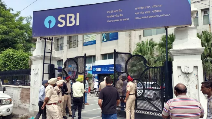 SBI to acquire 20 Percent stake in SBI Pension Funds