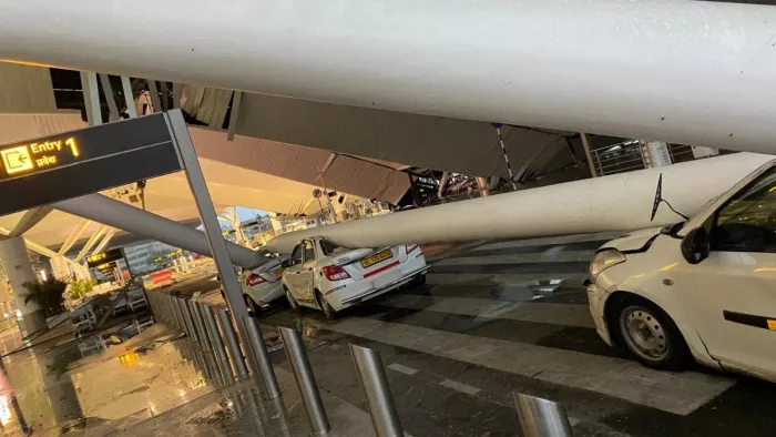 IGI एयरपोर्ट हादसे पर बीजेपी ने कांग्रेस को दिया करारा जवाब ( file photo)