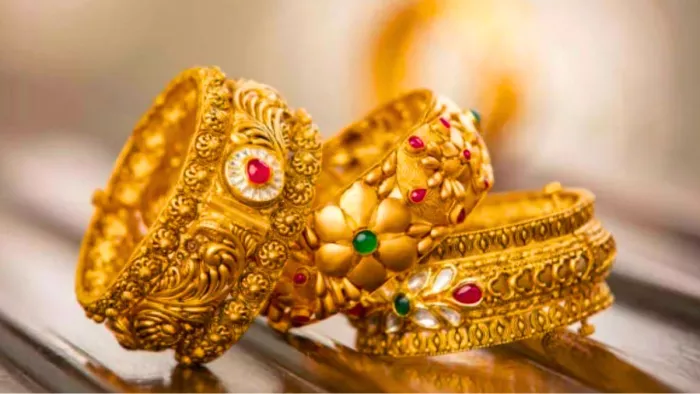 Gold Silver की कीमतों में उछाल देखने को मिला है।