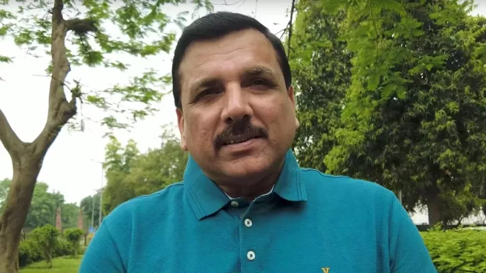 अयोध्या में हुए जलभराव को लेकर आप सांसद ने बयान दिया है।