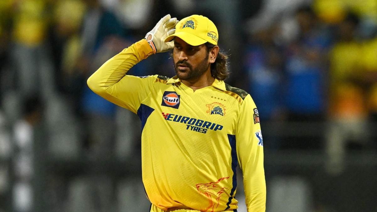 ms dhoni new hairstyle revealed by aalim hakim photos goes viral on social media