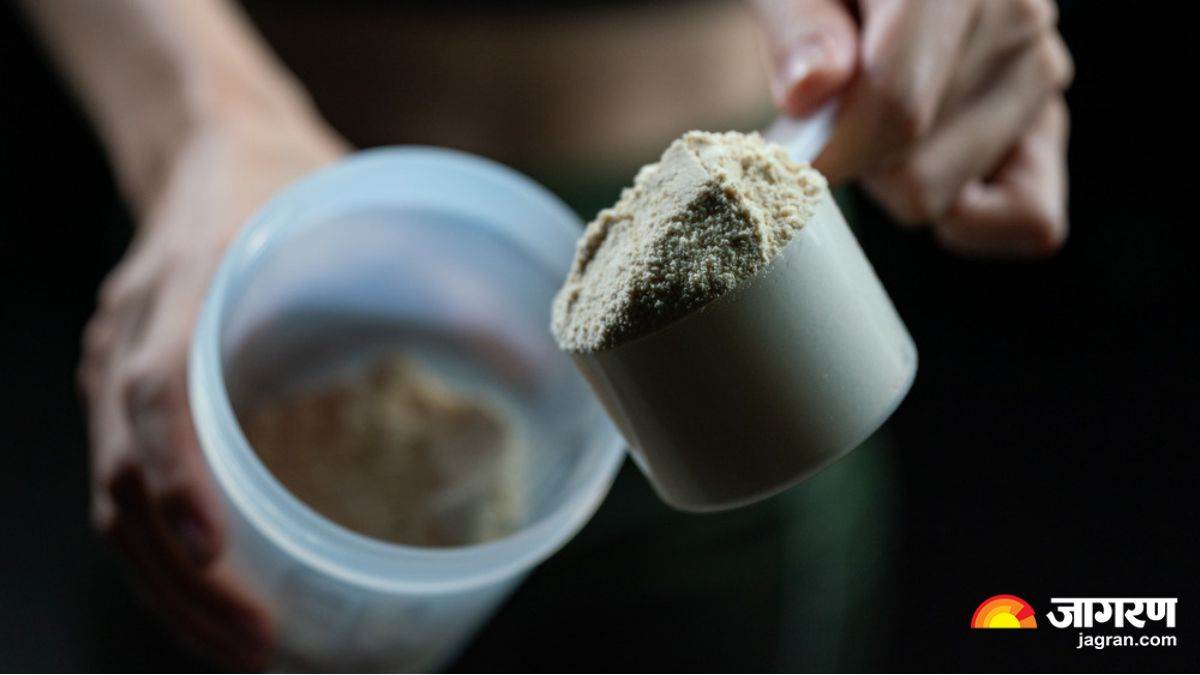 https://www.jagranimages.com/images/newimg/28062024/28_06_2024-whey_protein_23748560.jpg