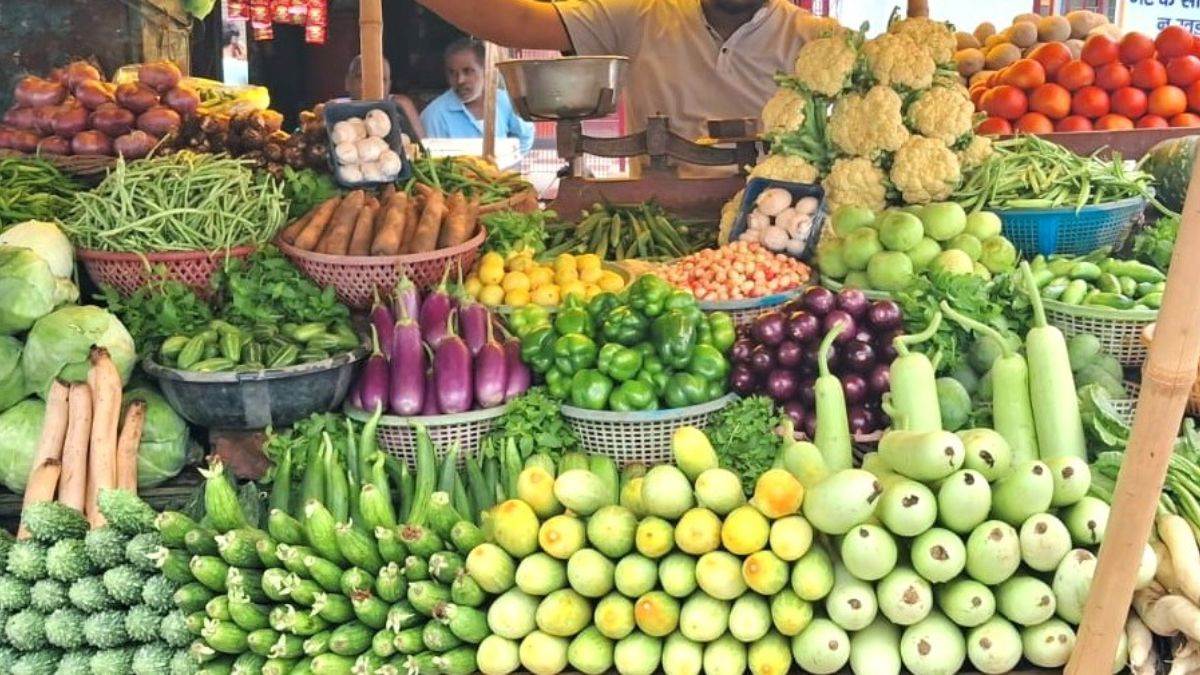 hapur city news vegetable prices soar after crop damage