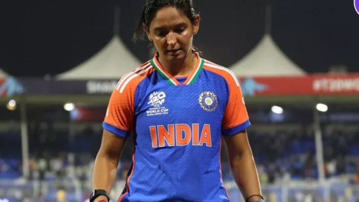 IND W vs ENG W: हरमनप्रीत कौर पहले टी20 से बाहर, WPL में इतिहास रचने वाली इस खिलाड़ी को मिला डेब्यू का मौका