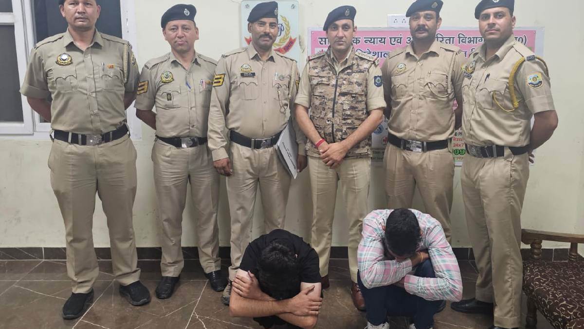 manali police arrests two with 105 grams of chitta heroin